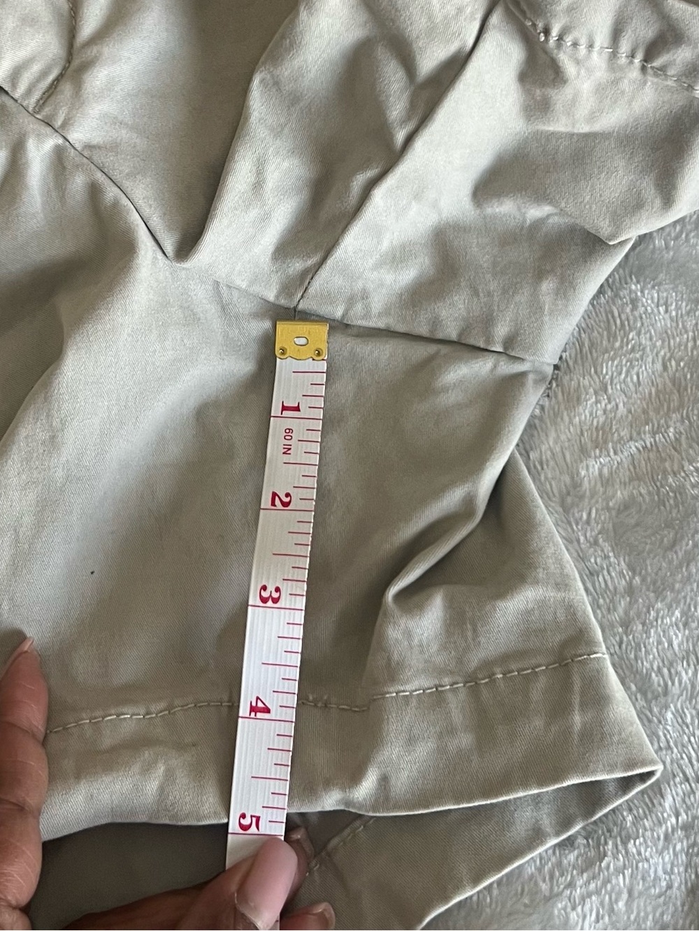 4 pair of Tommy Hilfiger shorts. Size 10. - Picture 12 of 15